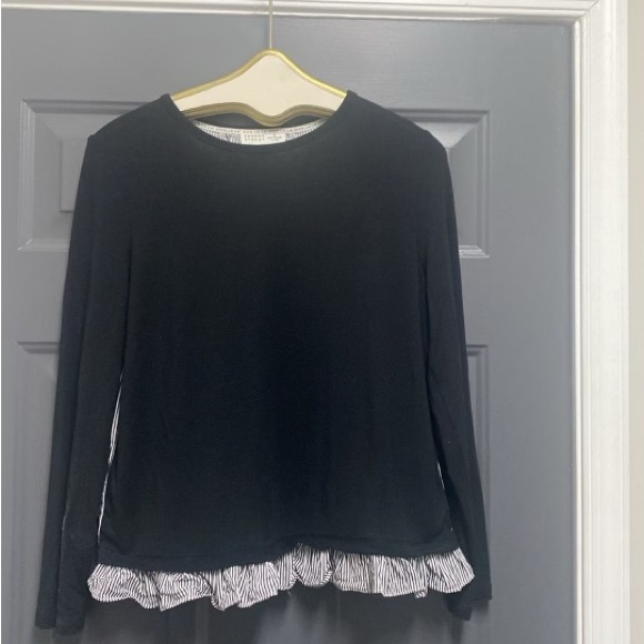 Kate Spade Broome Street spring black & white mix media top with ruffle medium - Picture 6 of 11
